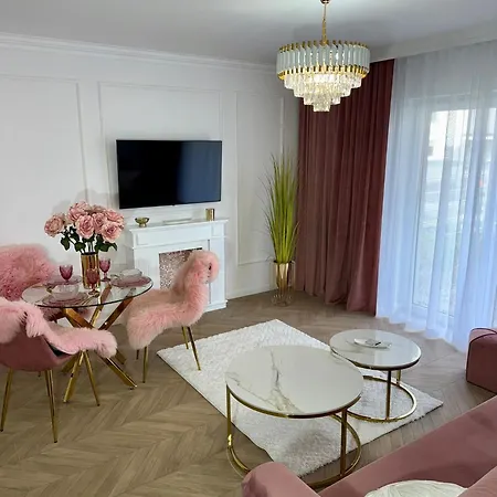 Just Unique Rose * Poznań