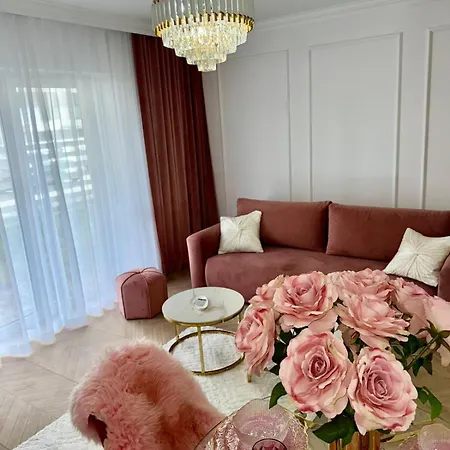 Lägenhet Just Unique Rose