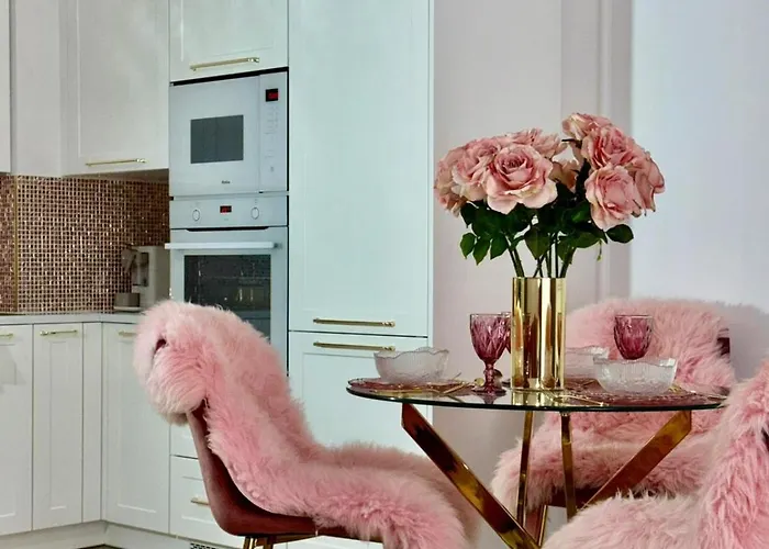 Apartment Just Unique Rose