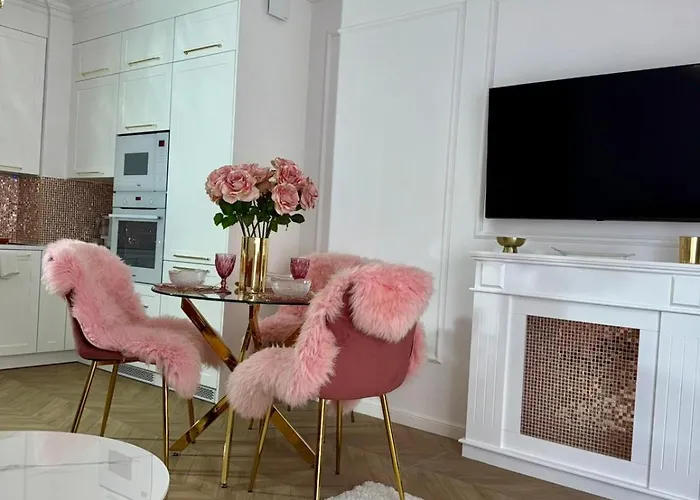 Just Unique Rose * Poznan