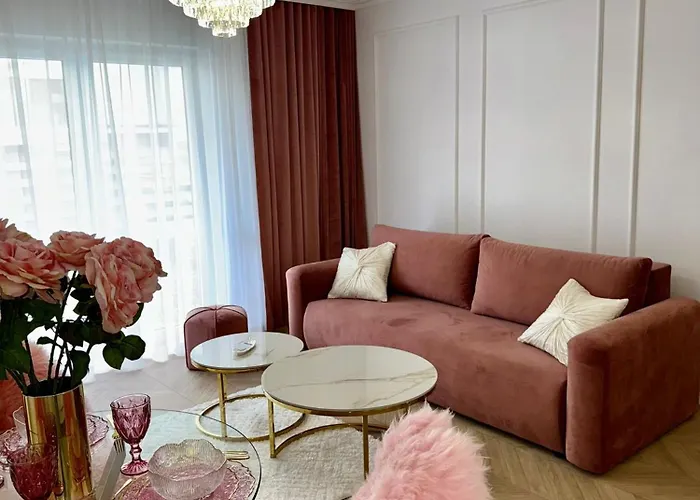 Just Unique Rose Poznan