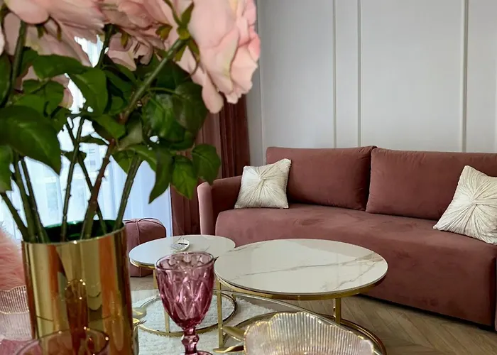 Just Unique Rose Poznan